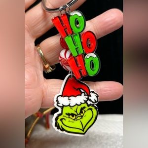 💋grinch theme, zipper pull or purse bling-green.Christmas colors